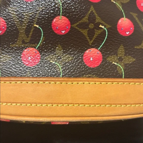 Authentic Louis Vuitton x Takashi Murakami Limited Edition Cerise Bucket Bag - Picture 6 of 10